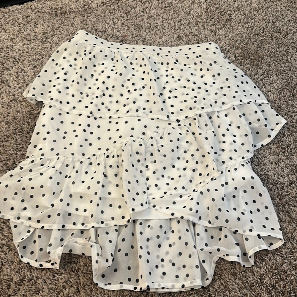 Flowy skirt NWOT